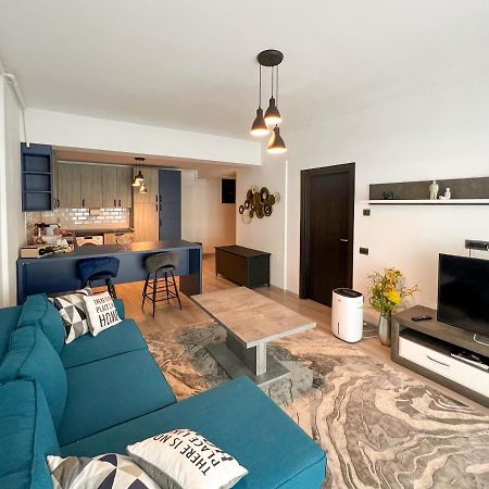 9 Rev Mamaia Extérieur photo