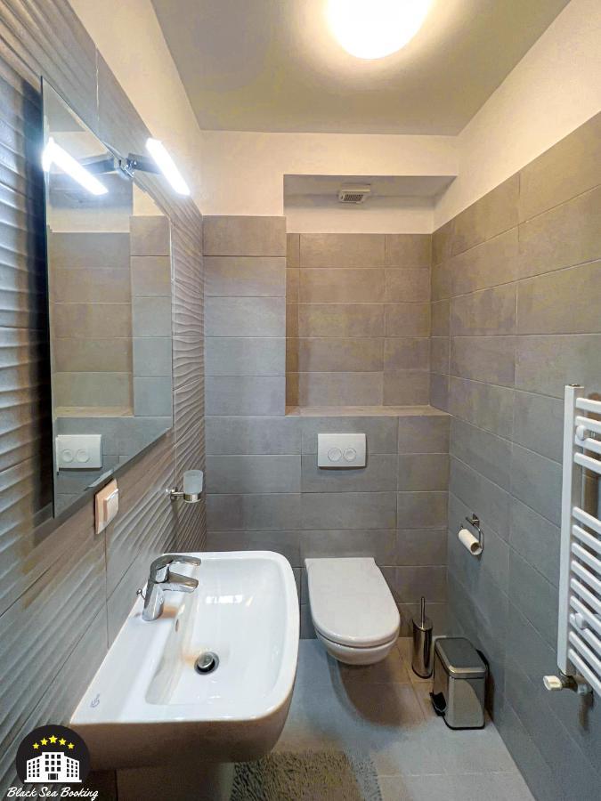 9 Rev Mamaia Extérieur photo